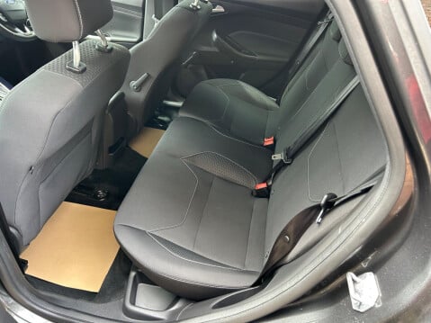 Ford Focus 1.0T EcoBoost Zetec Edition Auto Euro 6 (s/s) 5dr 7