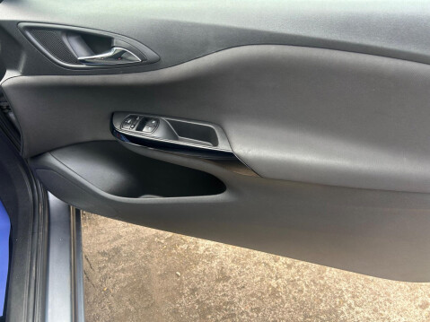 Vauxhall Corsa 1.4i ecoTEC SRi Euro 6 3dr 19