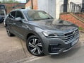 Volkswagen Touareg 3.0 TDI V6 R-Line Tech Tiptronic 4Motion Euro 6 (s/s) 5dr 2