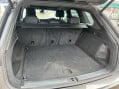 Volkswagen Touareg 3.0 TDI V6 R-Line Tech Tiptronic 4Motion Euro 6 (s/s) 5dr 43
