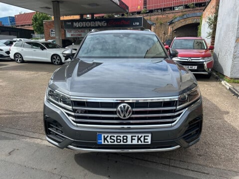 Volkswagen Touareg 3.0 TDI V6 R-Line Tech Tiptronic 4Motion Euro 6 (s/s) 5dr 55