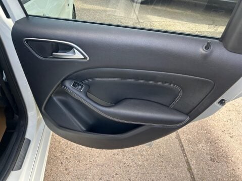 Mercedes-Benz B Class 1.8 B180 CDI BlueEfficiency Sport 7G-DCT Euro 5 (s/s) 5dr 19