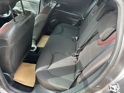 Renault Clio 1.5 dCi ECO Expression + Euro 6 (s/s) 5dr 6