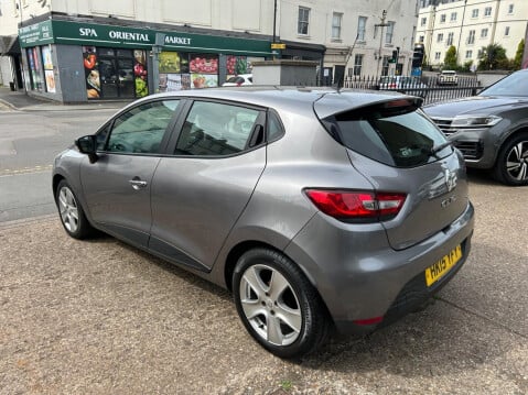 Renault Clio 1.5 dCi ECO Expression + Euro 6 (s/s) 5dr 36