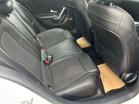 Mercedes-Benz A Class 1.5 A180d Sport 7G-DCT Euro 6 (s/s) 5dr 6