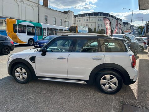 Mini Countryman 1.5 Cooper Classic Euro 6 (s/s) 5dr 29