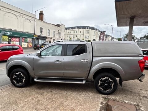 Nissan Navara 2.3 dCi Tekna Auto 4WD Euro 6 4dr 45