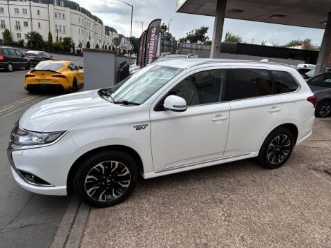Mitsubishi Outlander 2.0h 12kWh Juro CVT 4WD Euro 6 (s/s) 5dr 35