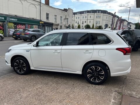 Mitsubishi Outlander 2.0h 12kWh Juro CVT 4WD Euro 6 (s/s) 5dr 36