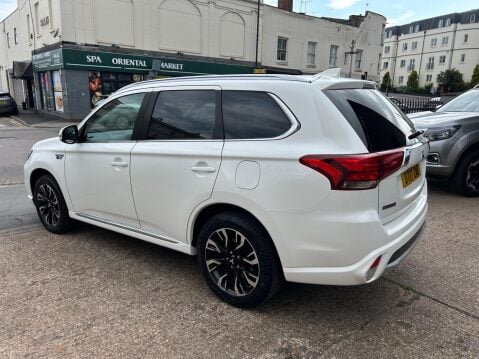 Mitsubishi Outlander 2.0h 12kWh Juro CVT 4WD Euro 6 (s/s) 5dr 37