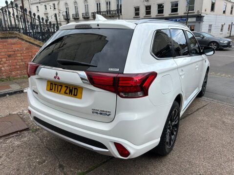 Mitsubishi Outlander 2.0h 12kWh Juro CVT 4WD Euro 6 (s/s) 5dr 41