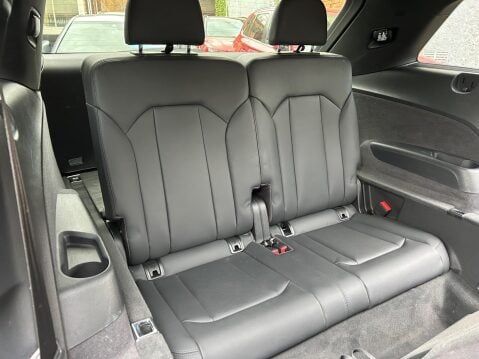 Audi Q7 3.0 TDI V6 50 S line Tiptronic quattro Euro 6 (s/s) 5dr 9