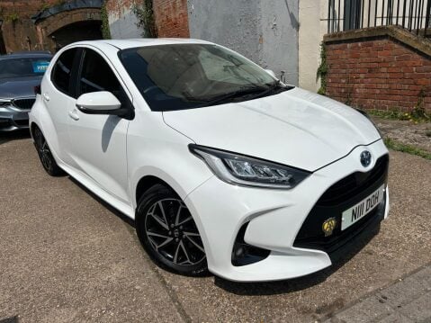 Toyota Yaris 1.5 VVT-h Design E-CVT Euro 6 (s/s) 5dr 2