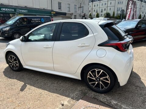 Toyota Yaris 1.5 VVT-h Design E-CVT Euro 6 (s/s) 5dr 38