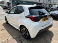 Toyota Yaris 1.5 VVT-h Design E-CVT Euro 6 (s/s) 5dr 39