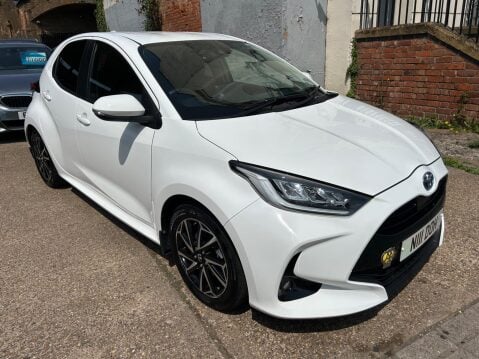 Toyota Yaris 1.5 VVT-h Design E-CVT Euro 6 (s/s) 5dr 46