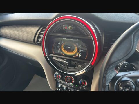 Mini Hatch 2.0 Cooper S Auto Euro 6 (s/s) 3dr 12