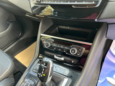 BMW 2 Series 2.0 220d Sport Auto xDrive Euro 6 (s/s) 5dr 19