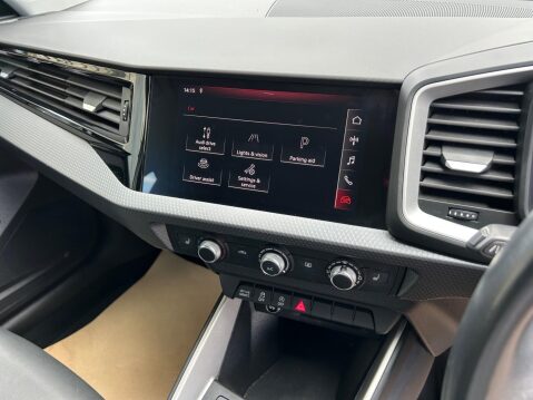 Audi A1 1.0 TFSI 30 Sport Sportback Euro 6 (s/s) 5dr 11