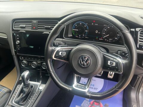 Volkswagen Golf 1.4 TSI 8.7kWh GTE Advance DSG Euro 6 (s/s) 5dr 4