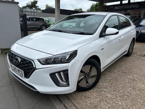 Hyundai IONIQ 1.6 h-GDi Premium DCT Euro 6 (s/s) 5dr 1