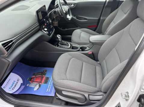 Hyundai IONIQ 1.6 h-GDi Premium DCT Euro 6 (s/s) 5dr 5