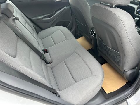 Hyundai IONIQ 1.6 h-GDi Premium DCT Euro 6 (s/s) 5dr 6