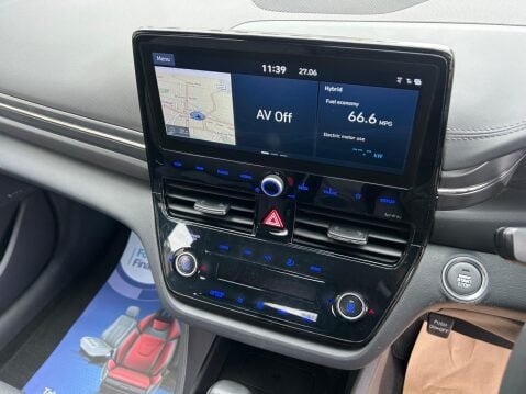 Hyundai IONIQ 1.6 h-GDi Premium DCT Euro 6 (s/s) 5dr 18