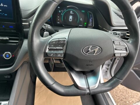 Hyundai IONIQ 1.6 h-GDi Premium DCT Euro 6 (s/s) 5dr 23