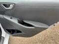 Hyundai IONIQ 1.6 h-GDi Premium DCT Euro 6 (s/s) 5dr 28