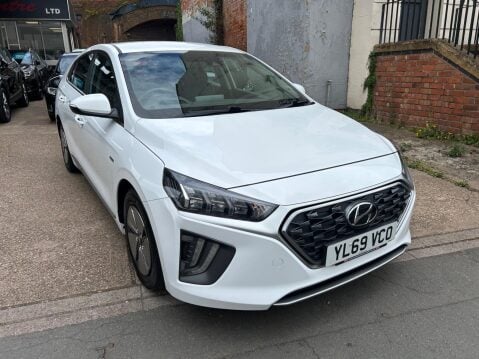 Hyundai IONIQ 1.6 h-GDi Premium DCT Euro 6 (s/s) 5dr 50