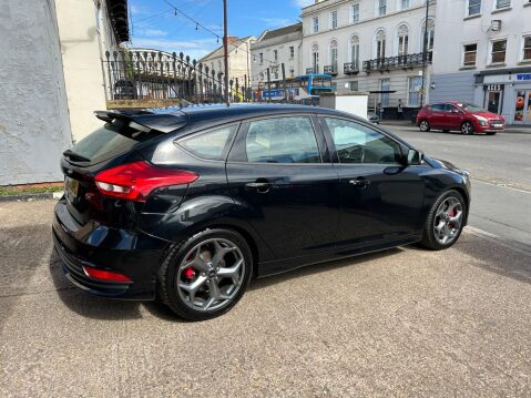 Ford Focus 2.0 TDCi ST-3 Euro 6 (s/s) 5dr 40