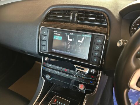 Jaguar XE 2.0d Prestige Auto Euro 6 (s/s) 4dr 12