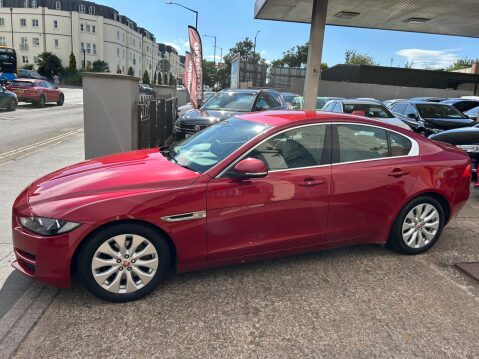 Jaguar XE 2.0d Prestige Auto Euro 6 (s/s) 4dr 25