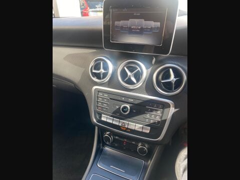 Mercedes-Benz A Class 1.6 A180 SE 7G-DCT Euro 6 (s/s) 5dr 10