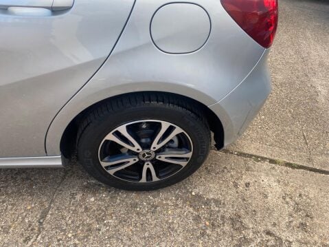 Mercedes-Benz A Class 1.6 A180 SE 7G-DCT Euro 6 (s/s) 5dr 13