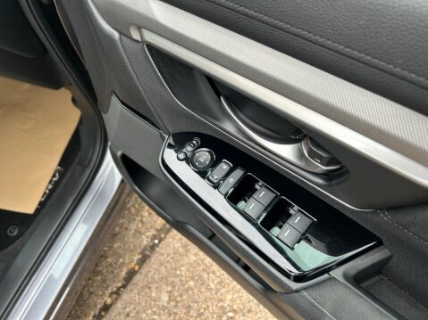 Honda CR-V 1.5 VTEC Turbo SE Euro 6 (s/s) 5dr 28