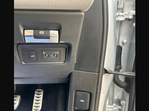Land Rover Range Rover Evoque 2.0 P200 MHEV R-Dynamic S Auto 4WD Euro 6 (s/s) 5dr 23