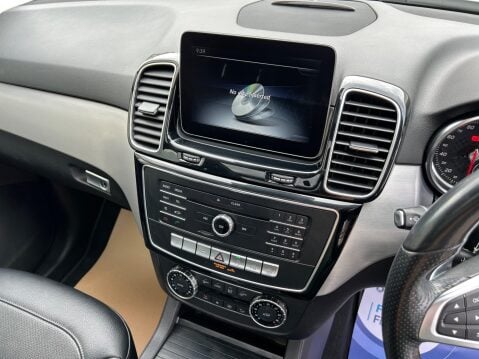 Mercedes-Benz GLE 3.0 GLE350d V6 AMG Line (Premium) G-Tronic 4MATIC Euro 6 (s/s) 5dr 23