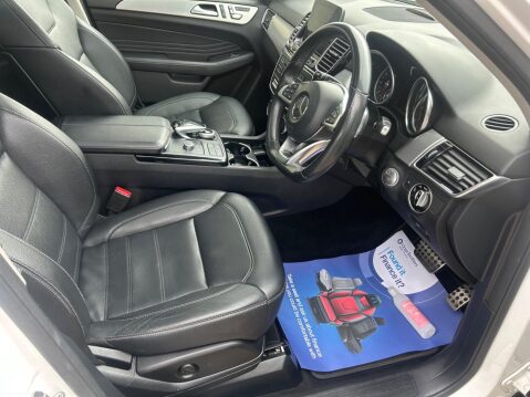 Mercedes-Benz GLE 3.0 GLE350d V6 AMG Line (Premium) G-Tronic 4MATIC Euro 6 (s/s) 5dr 4