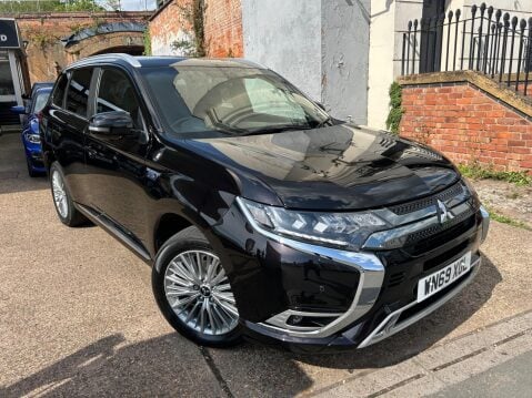 Mitsubishi Outlander 2.4h TwinMotor 13.8kWh Exceed CVT 4WD Euro 6 (s/s) 5dr 2
