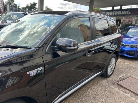 Mitsubishi Outlander 2.4h TwinMotor 13.8kWh Exceed CVT 4WD Euro 6 (s/s) 5dr 39