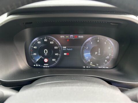 Volvo XC40 1.5 T3 Inscription Pro Auto Euro 6 (s/s) 5dr 9