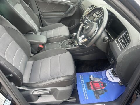 Volkswagen Tiguan 1.5 TSI EVO R-Line DSG Euro 6 (s/s) 5dr 4
