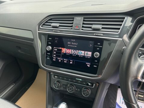 Volkswagen Tiguan 1.5 TSI EVO R-Line DSG Euro 6 (s/s) 5dr 27