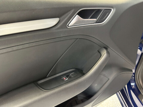 Audi A3 2.0 S3 Sportback Quattro Semi-Auto 4WD 5dr 43