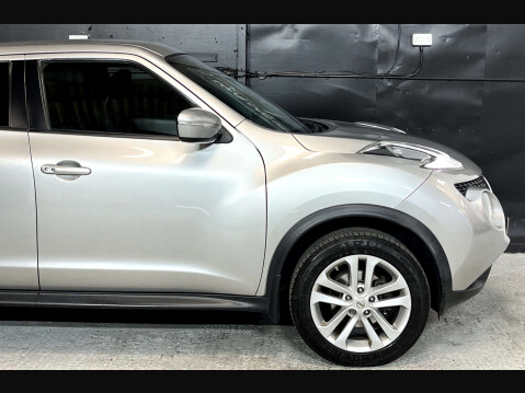 Nissan Juke 1.6 Juke N-Connecta CVT 5dr 13