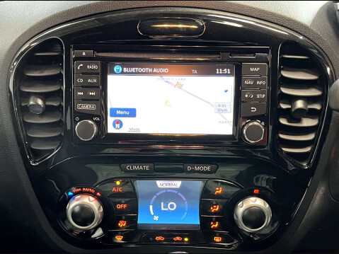 Nissan Juke 1.6 Juke N-Connecta CVT 5dr 30