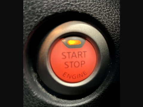 Nissan Juke 1.6 Juke N-Connecta CVT 5dr 39