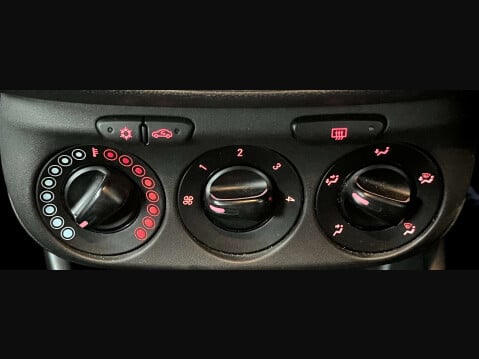 Vauxhall Corsa 1.4 Corsa Limited Edition 3dr 40